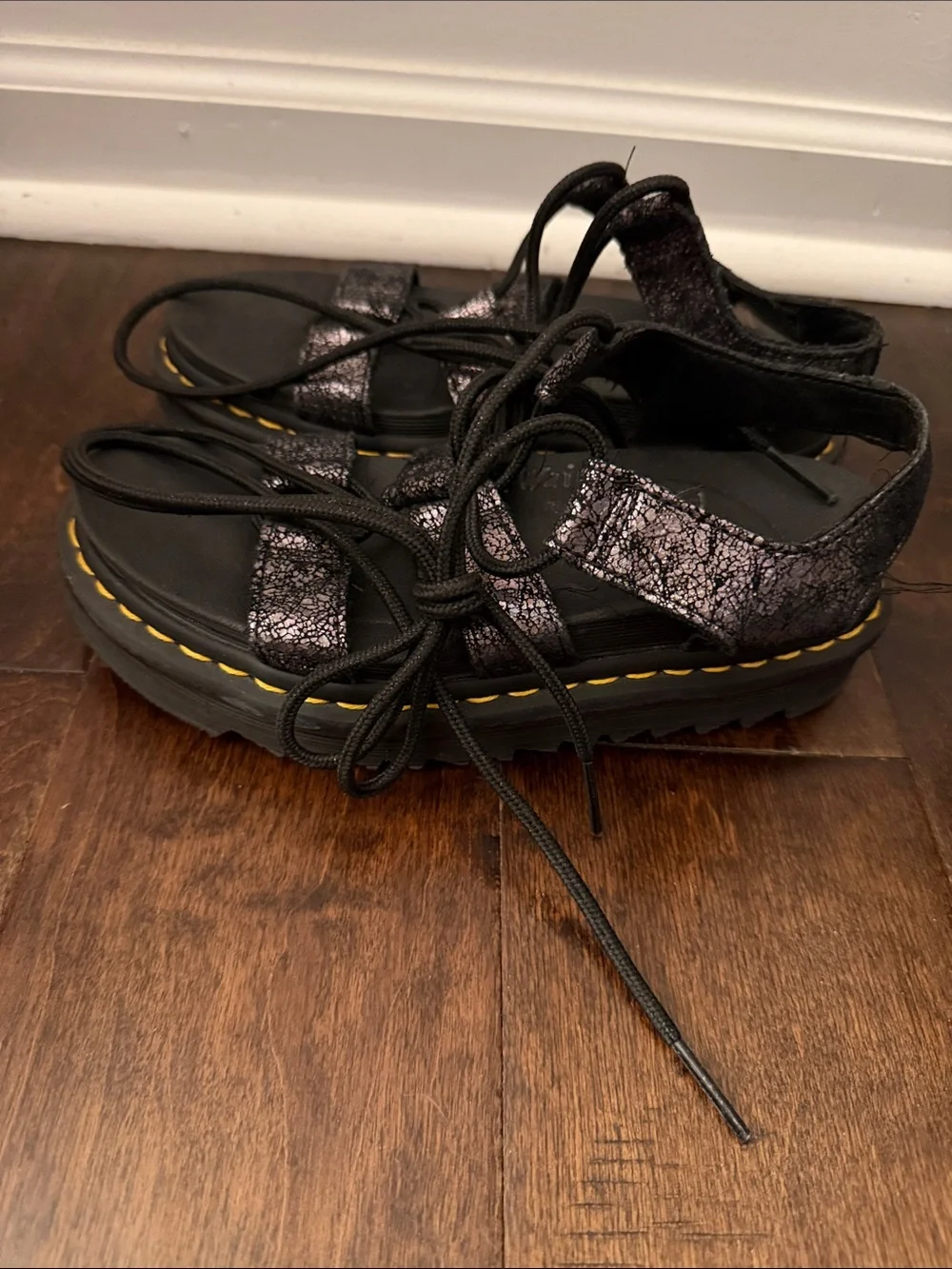 Dr. Martens Nartilla ll Iridescent Crackle Gunmetal Sandals Women’s Size 5